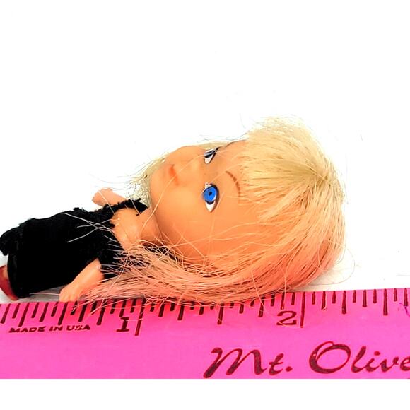 2" Vintage Sweet Little Tiny Miniature Doll (Combine & Save) Make A Deal! - Picture 5 of 6